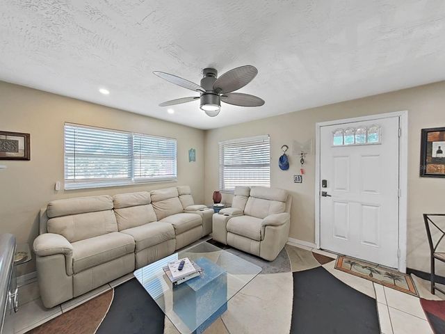 206 22ND AVENUE, Indian Rocks Beach, FL 33785