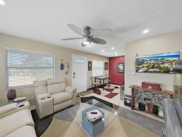 206 22ND AVENUE, Indian Rocks Beach, FL 33785