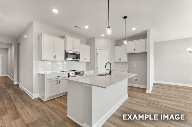 4 Aurora Cir, Fayetteville, TN 37334