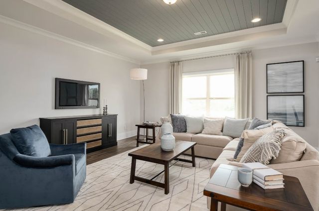 4 Aurora Cir, Fayetteville, TN 37334