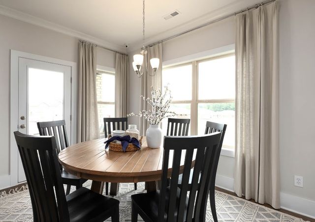 4 Aurora Cir, Fayetteville, TN 37334