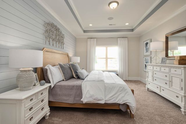 4 Aurora Cir, Fayetteville, TN 37334