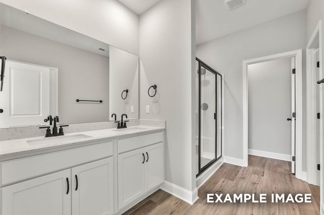 4 Aurora Cir, Fayetteville, TN 37334