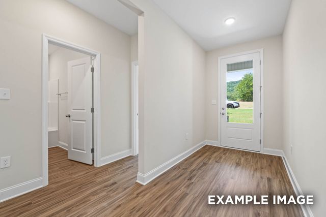 4 Aurora Cir, Fayetteville, TN 37334