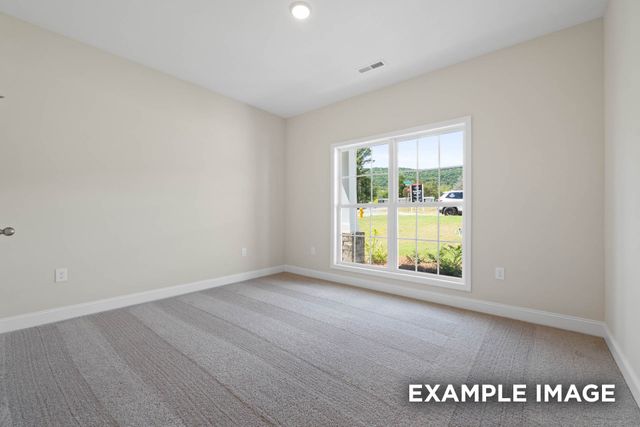 4 Aurora Cir, Fayetteville, TN 37334