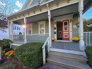 17 Charles 2, Taunton, MA 02780