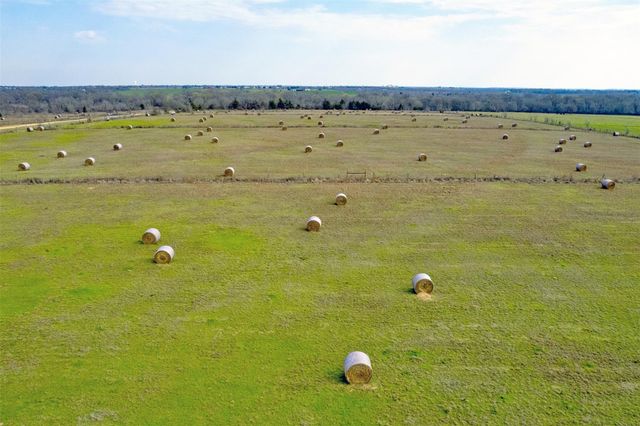 305 County Road 108, Caldwell, TX 77836