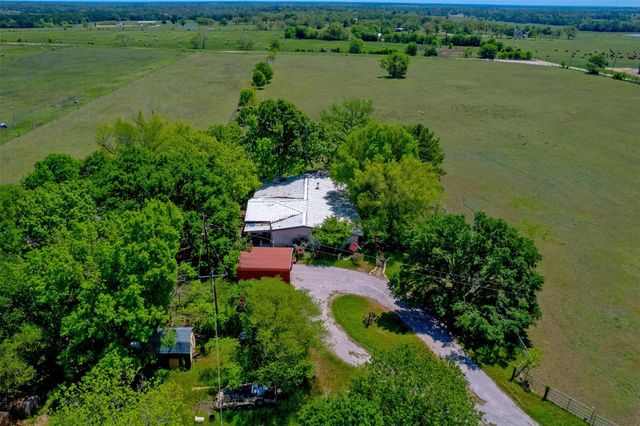 305 County Road 108, Caldwell, TX 77836