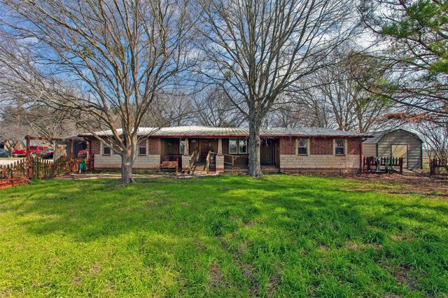 305 County Road 108, Caldwell, TX 77836