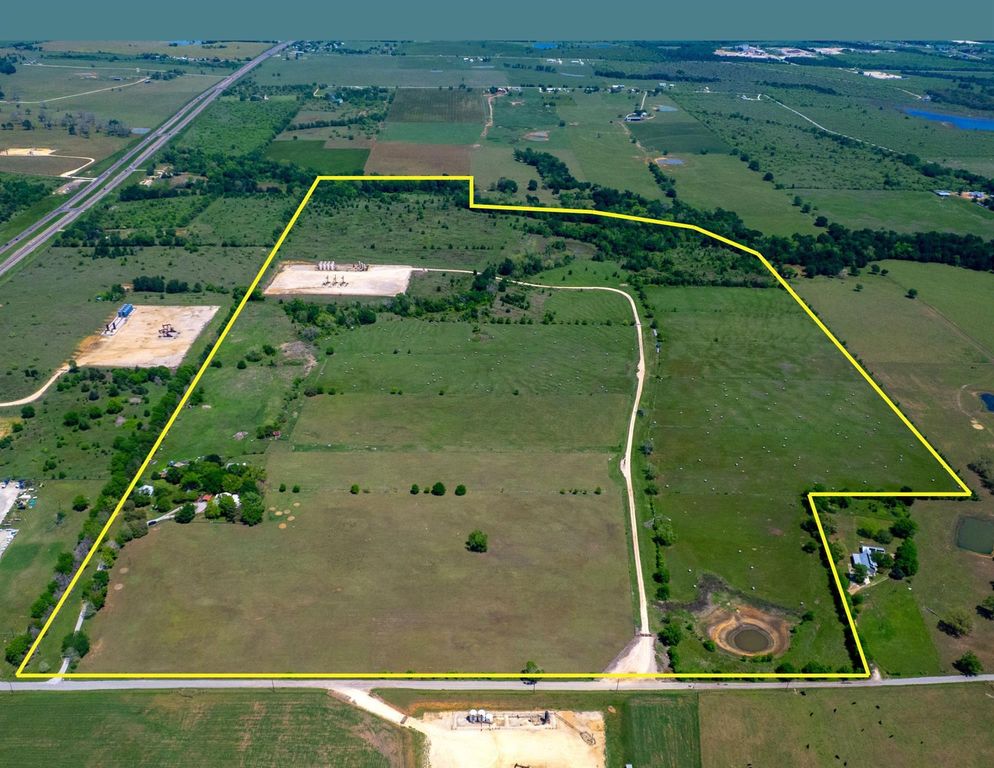 305 County Road 108, Caldwell, TX 77836