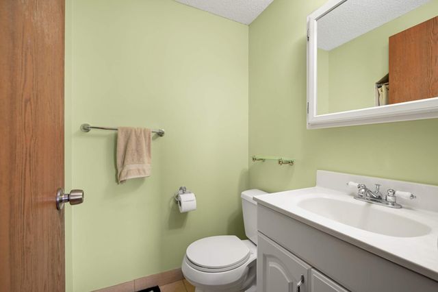 3918 Xenia Avenue N, Robbinsdale, MN 55422