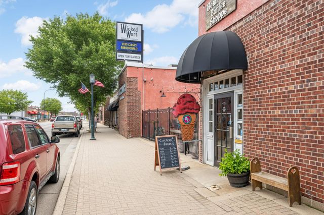 3918 Xenia Avenue N, Robbinsdale, MN 55422