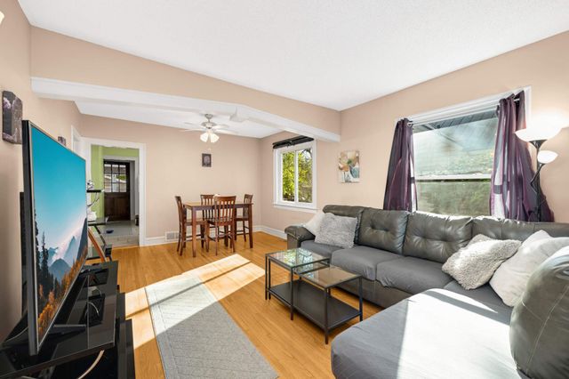 3918 Xenia Avenue N, Robbinsdale, MN 55422