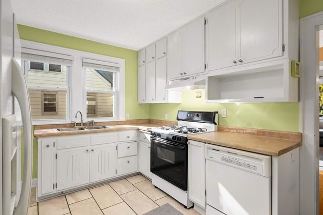 3918 Xenia Avenue N, Robbinsdale, MN 55422