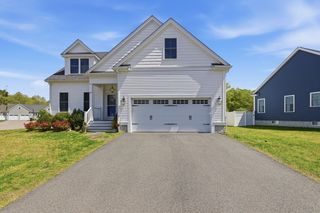 64 Monique, Bellingham, MA 02019