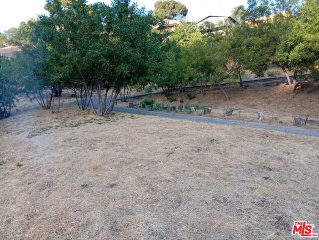 3747 Richardson, Los Angeles, CA 90065