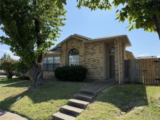 404 Seminary Ridge, Mesquite, TX 75149