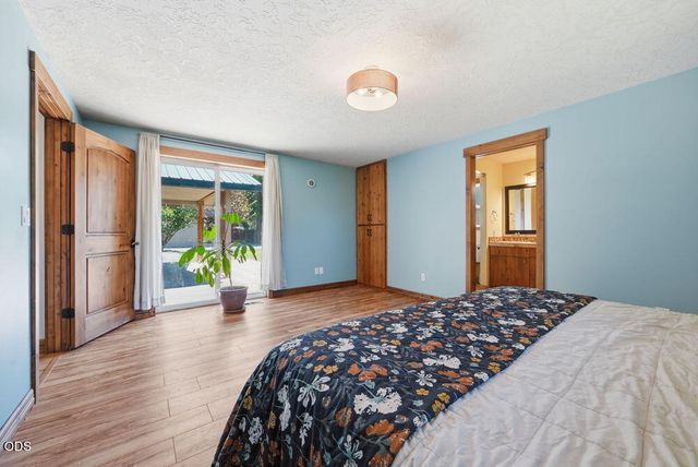 16025 Sunset Lane, La Pine, OR 97739