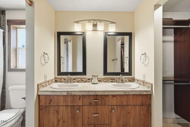 16025 Sunset Lane, La Pine, OR 97739
