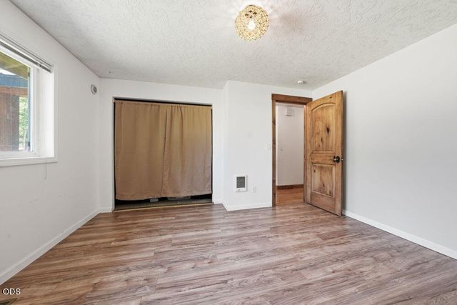 16025 Sunset Lane, La Pine, OR 97739