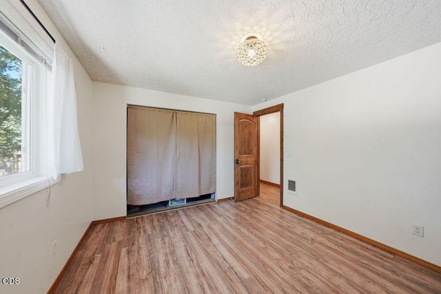 16025 Sunset Lane, La Pine, OR 97739