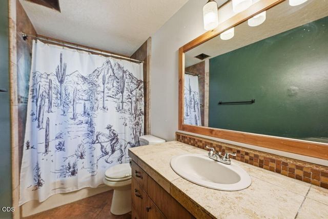 16025 Sunset Lane, La Pine, OR 97739