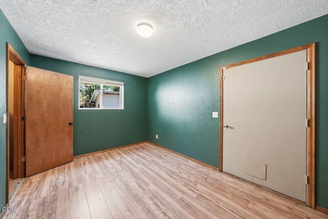 16025 Sunset Lane, La Pine, OR 97739