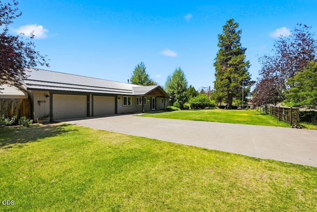 16025 Sunset Lane, La Pine, OR 97739
