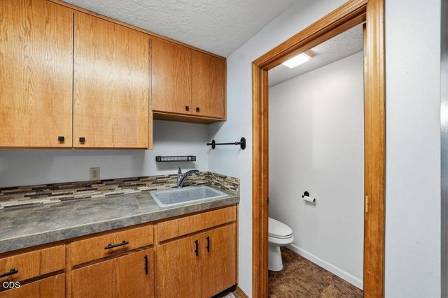 16025 Sunset Lane, La Pine, OR 97739