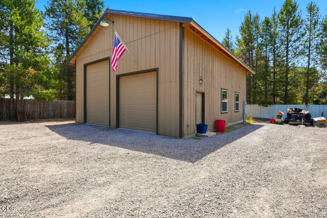 16025 Sunset Lane, La Pine, OR 97739