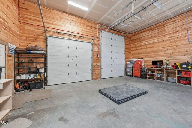 16025 Sunset Lane, La Pine, OR 97739