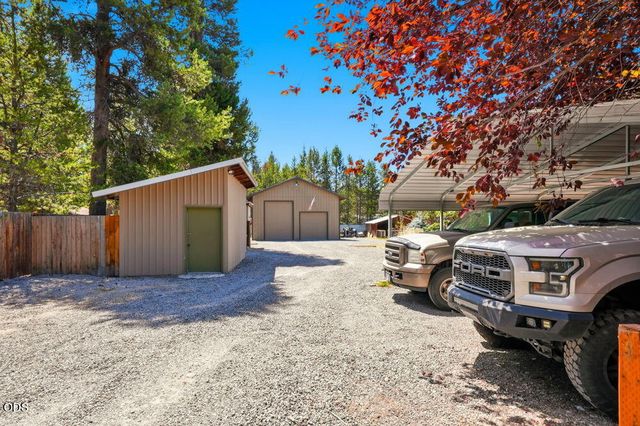 16025 Sunset Lane, La Pine, OR 97739