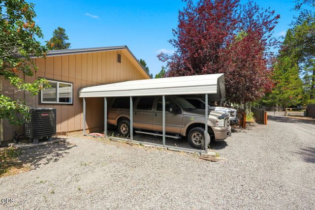 16025 Sunset Lane, La Pine, OR 97739