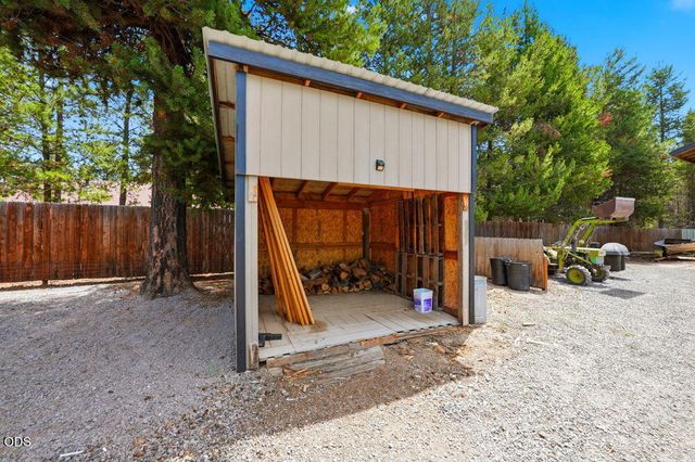 16025 Sunset Lane, La Pine, OR 97739