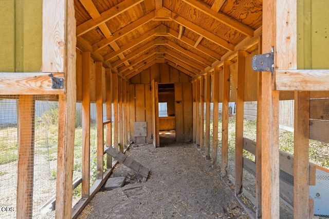 16025 Sunset Lane, La Pine, OR 97739