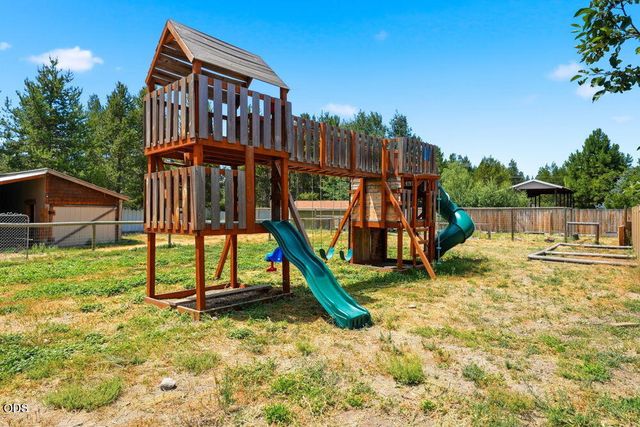 16025 Sunset Lane, La Pine, OR 97739