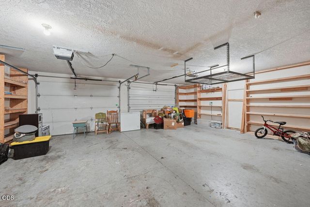 16025 Sunset Lane, La Pine, OR 97739