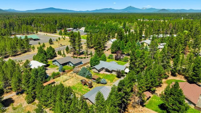16025 Sunset Lane, La Pine, OR 97739