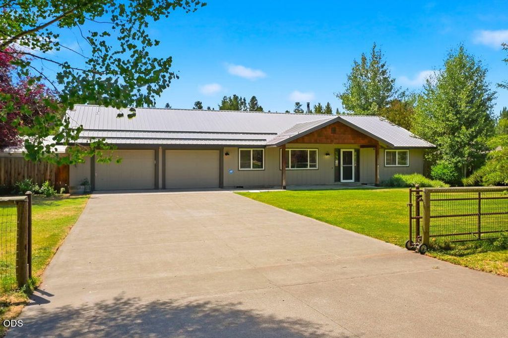16025 Sunset Lane, La Pine, OR 97739