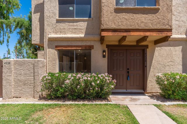 4228 N 81ST Street, Scottsdale, AZ 85251