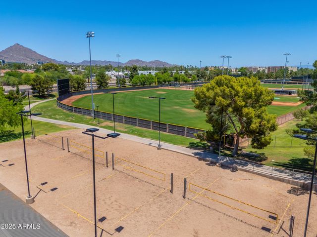 4228 N 81ST Street, Scottsdale, AZ 85251