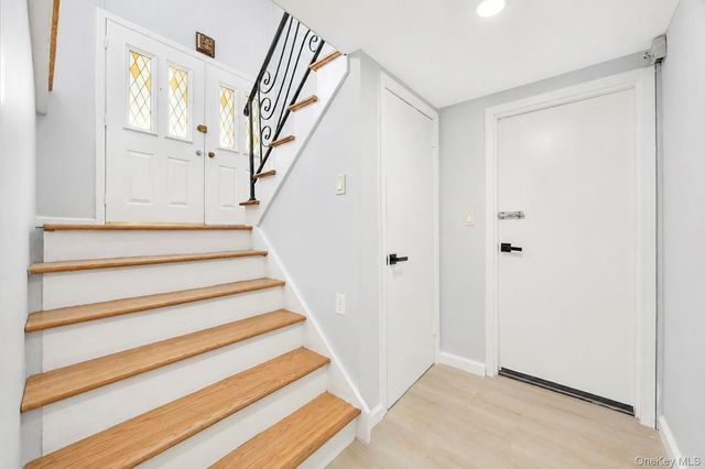 18 Dexter Lane, Kings Park, NY 11754