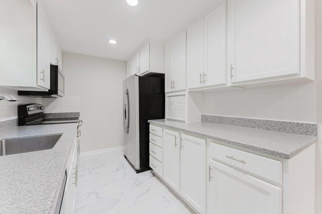 8143 CRYSTAL CREEK CT, Springfield, VA 22153
