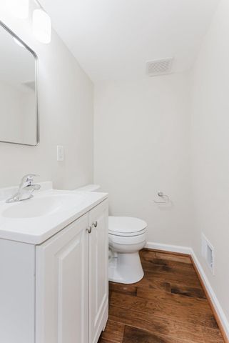 8143 CRYSTAL CREEK CT, Springfield, VA 22153