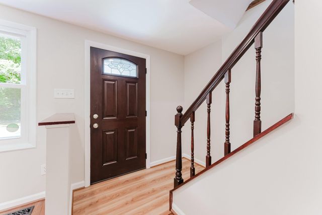 8143 CRYSTAL CREEK CT, Springfield, VA 22153