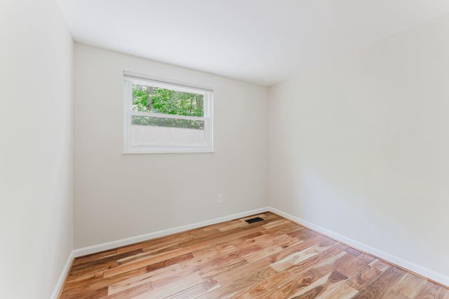 8143 CRYSTAL CREEK CT, Springfield, VA 22153