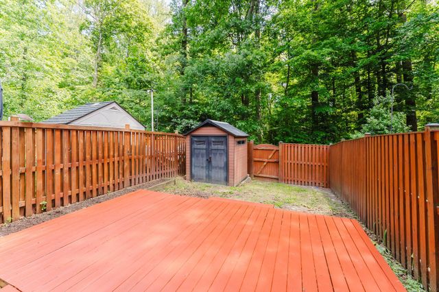 8143 CRYSTAL CREEK CT, Springfield, VA 22153