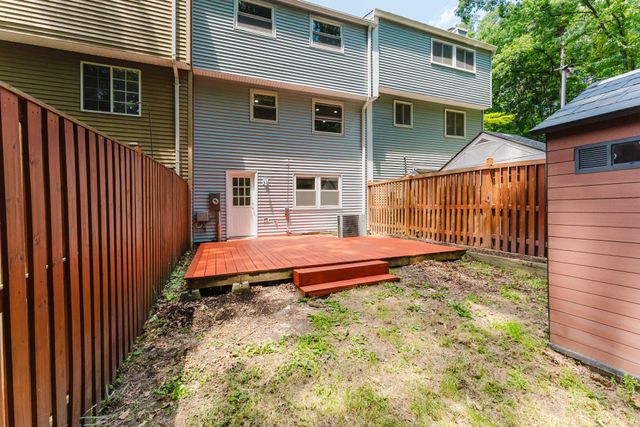 8143 CRYSTAL CREEK CT, Springfield, VA 22153