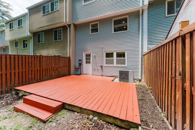 8143 CRYSTAL CREEK CT, Springfield, VA 22153