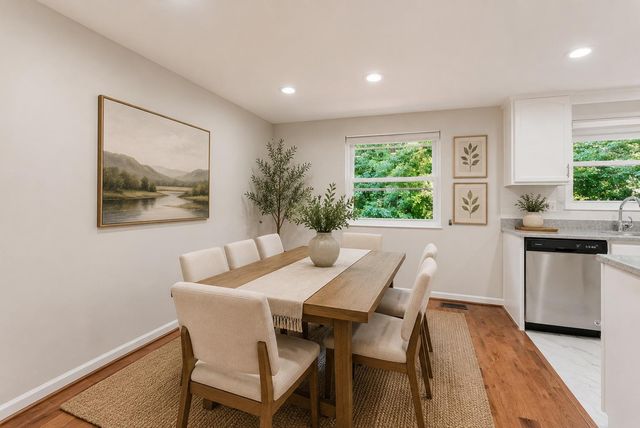 8143 CRYSTAL CREEK CT, Springfield, VA 22153